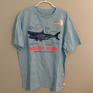 NWT! Gap light blue boys t-shirt - interactive w/hungry shark holographic